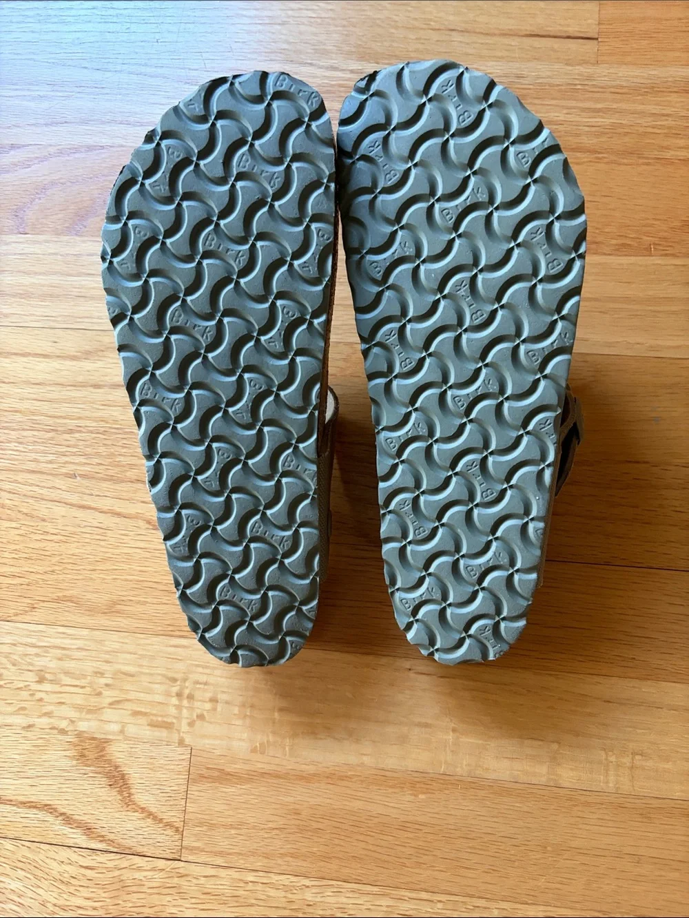Birkenstock Vegan Gizeh Thong Sandals in Light Tan